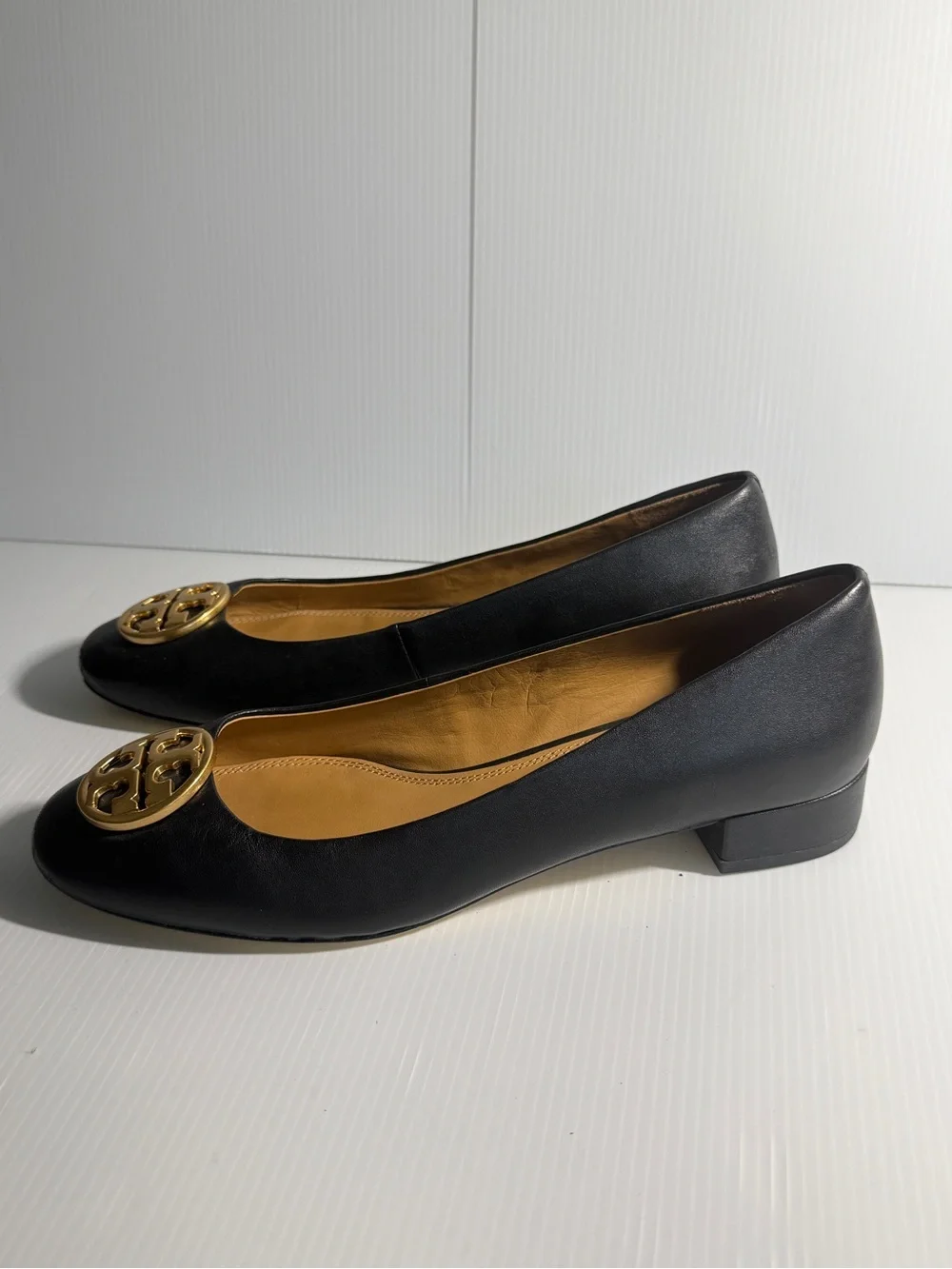 Tory Burch Chelsea Heels in Black Nappa Leather material